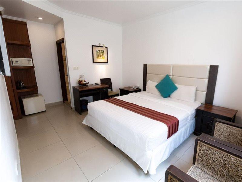 City Centre Hotel Phnom Penh Exterior foto